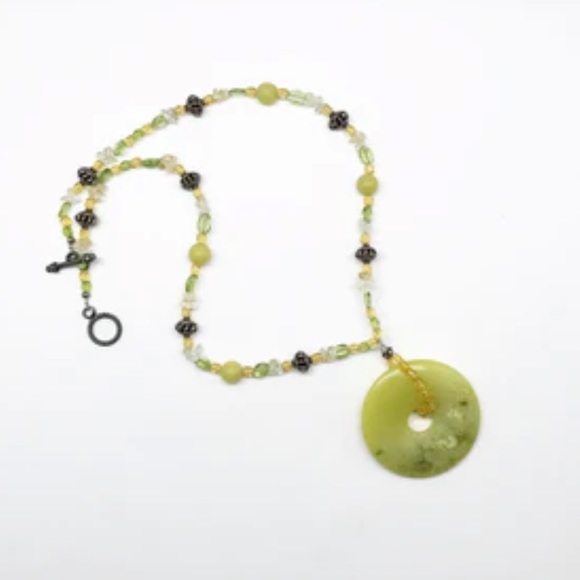 Museum of Fine Arts jade pendant beaded necklace - Picture 1 of 6